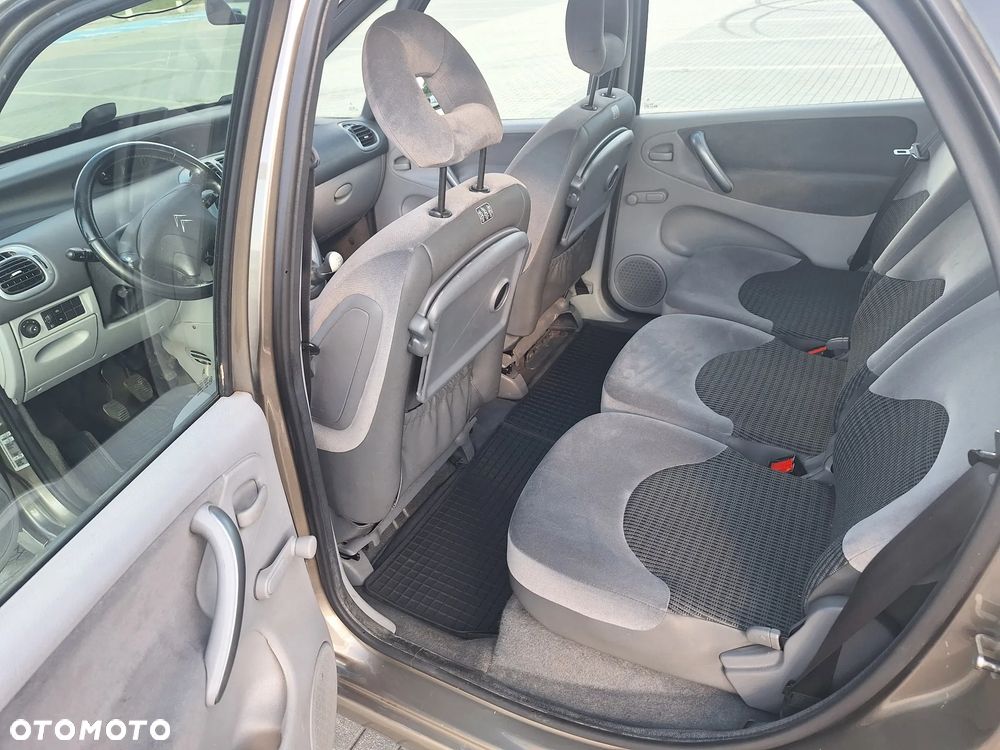 Citroën Xsara Picasso - 11