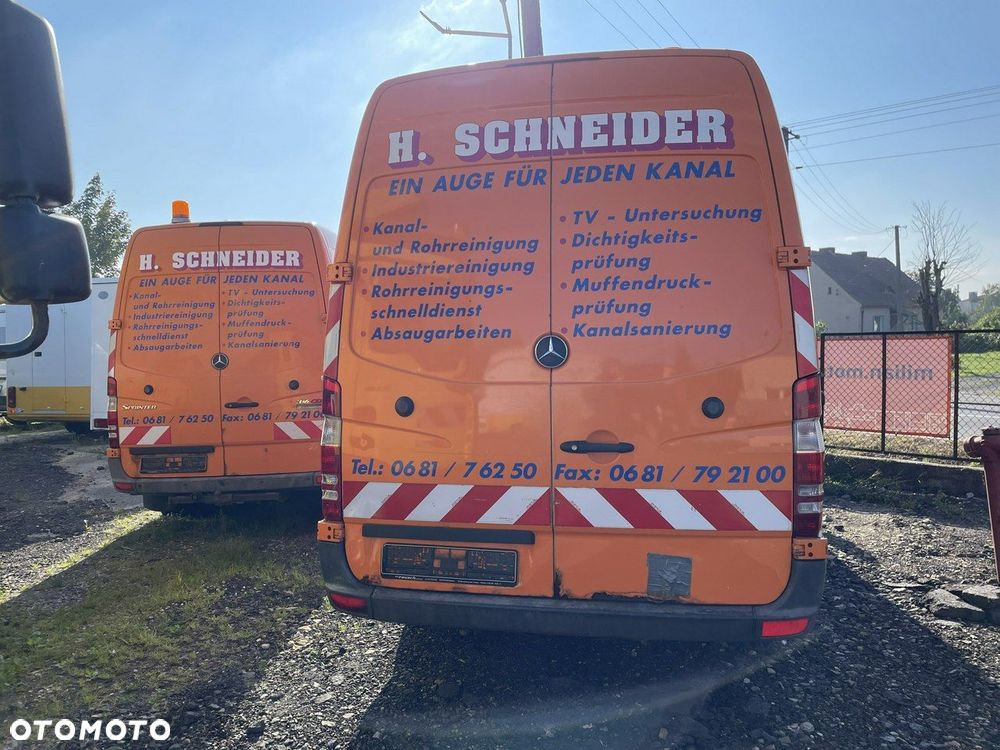 Mercedes-Benz Sprinter - 11