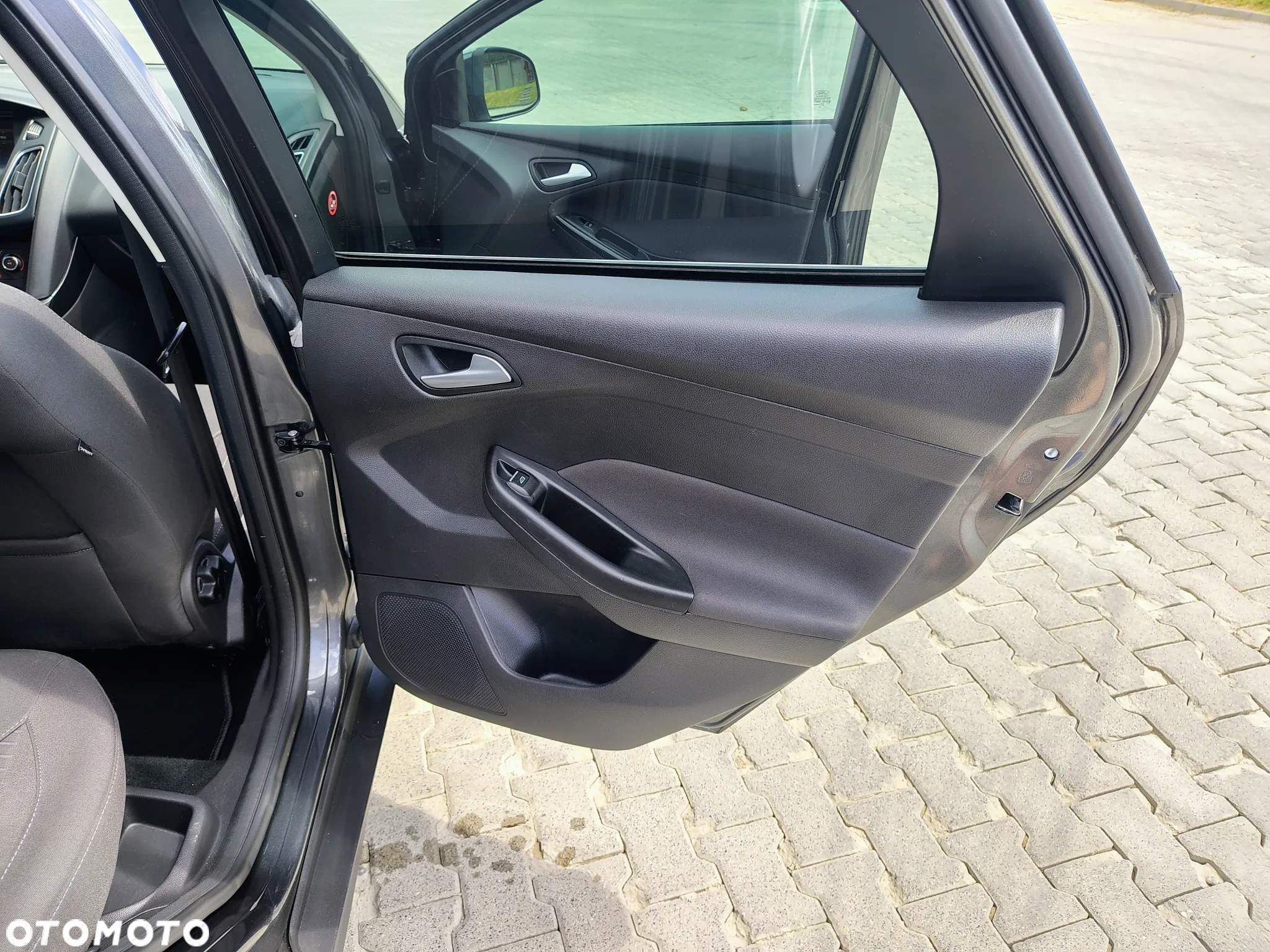 Ford Focus 1.6 TDCi DPF Titanium - 25