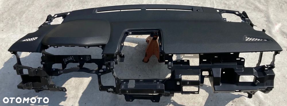 TOYOTA COROLLA CROSS DESKA KONSOLA KOKPIT PULPIT PÓŁKA PARAPET AIRBAG PODUSZKI KURTYNA KURTYNY FOTELA FOTELOWE PASY PAS - 5