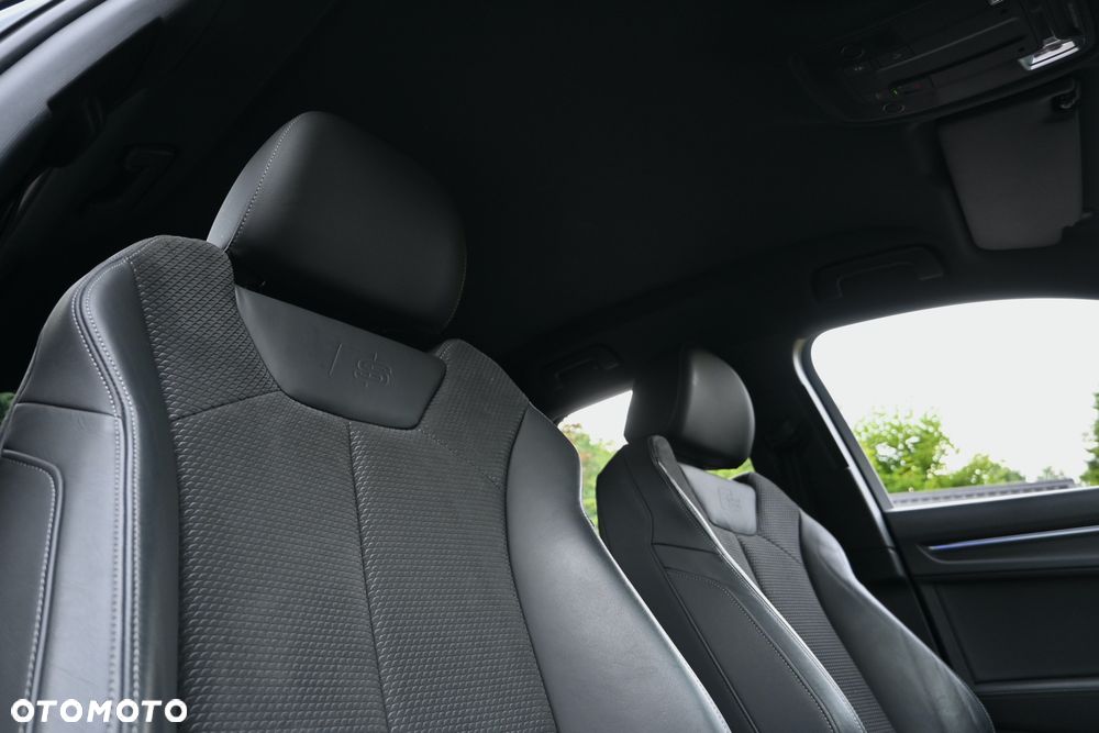 Audi Q3 35 TDI Quattro S tronic S line - 29