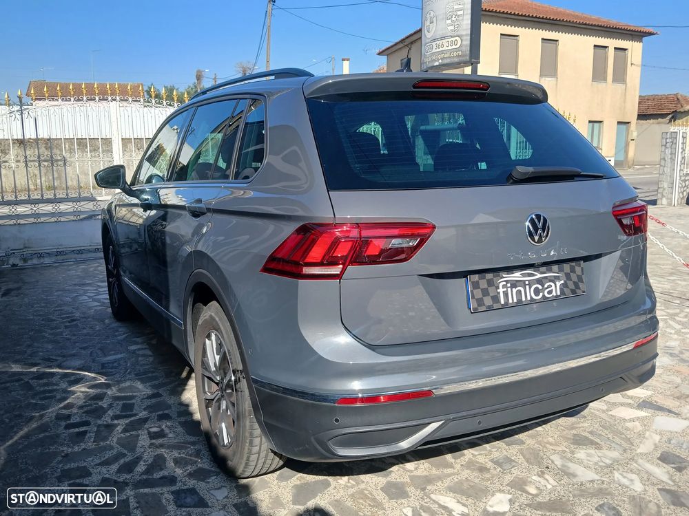 VW Tiguan 2.0 TDI Confortline DSG - 8