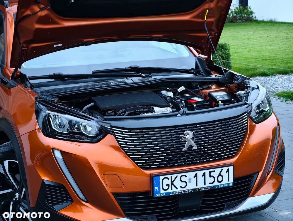 Peugeot 2008 1.2 PureTech Allure S&S EAT8 - 36