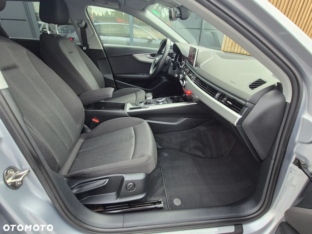 Audi A4 Avant 2.0 TDI ultra S tronic design - 32