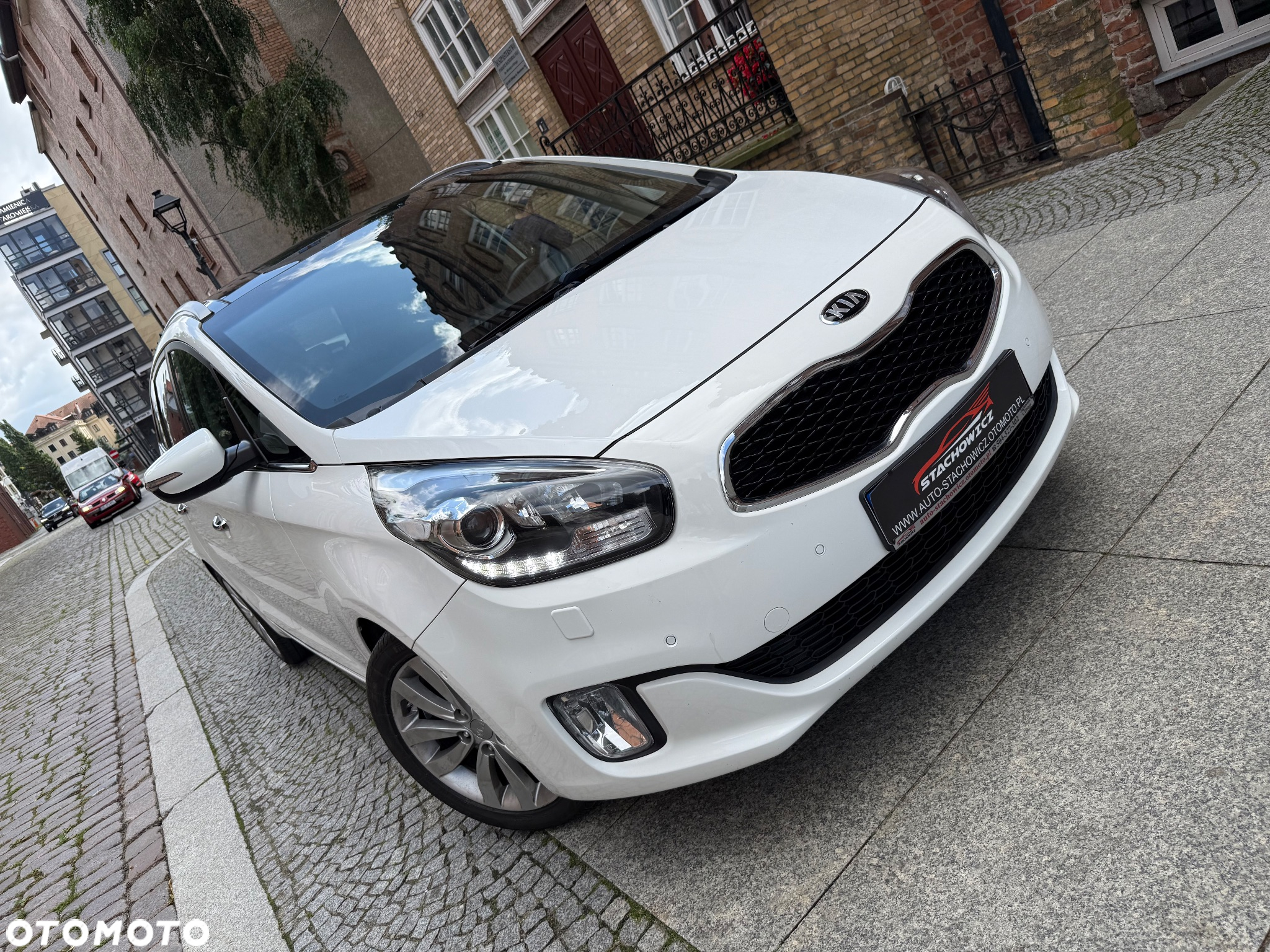 Kia Carens 1.7 CRDi L 7os - 16