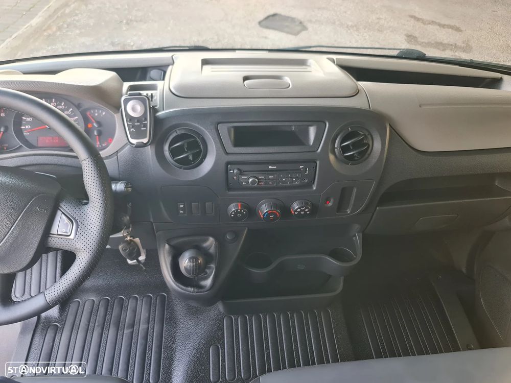 Renault Master L2H2 2.3 dCi 125cv – 7 Lugares – c/ IVA Dedutível - 34