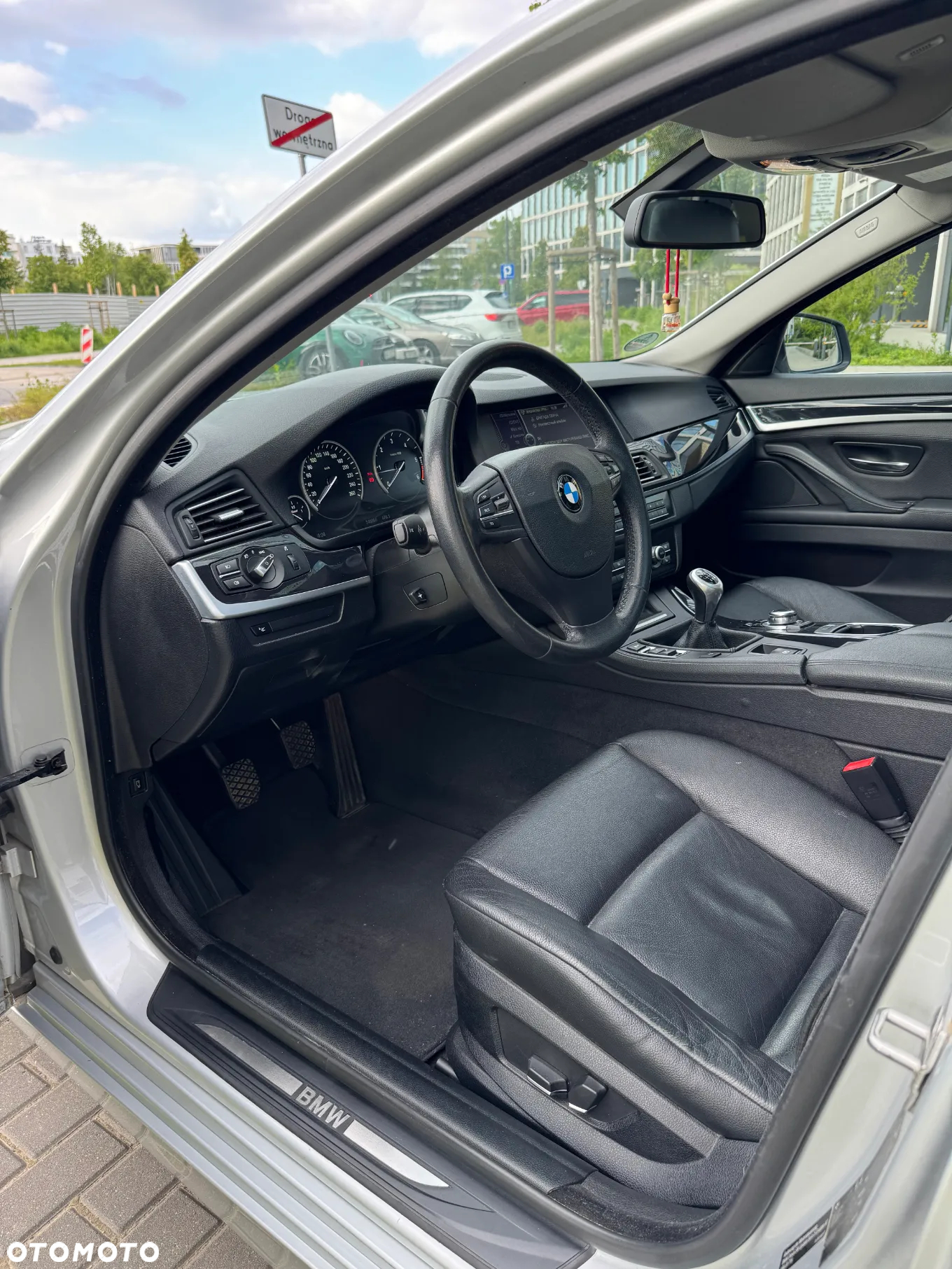 BMW Seria 5 520d Touring - 12