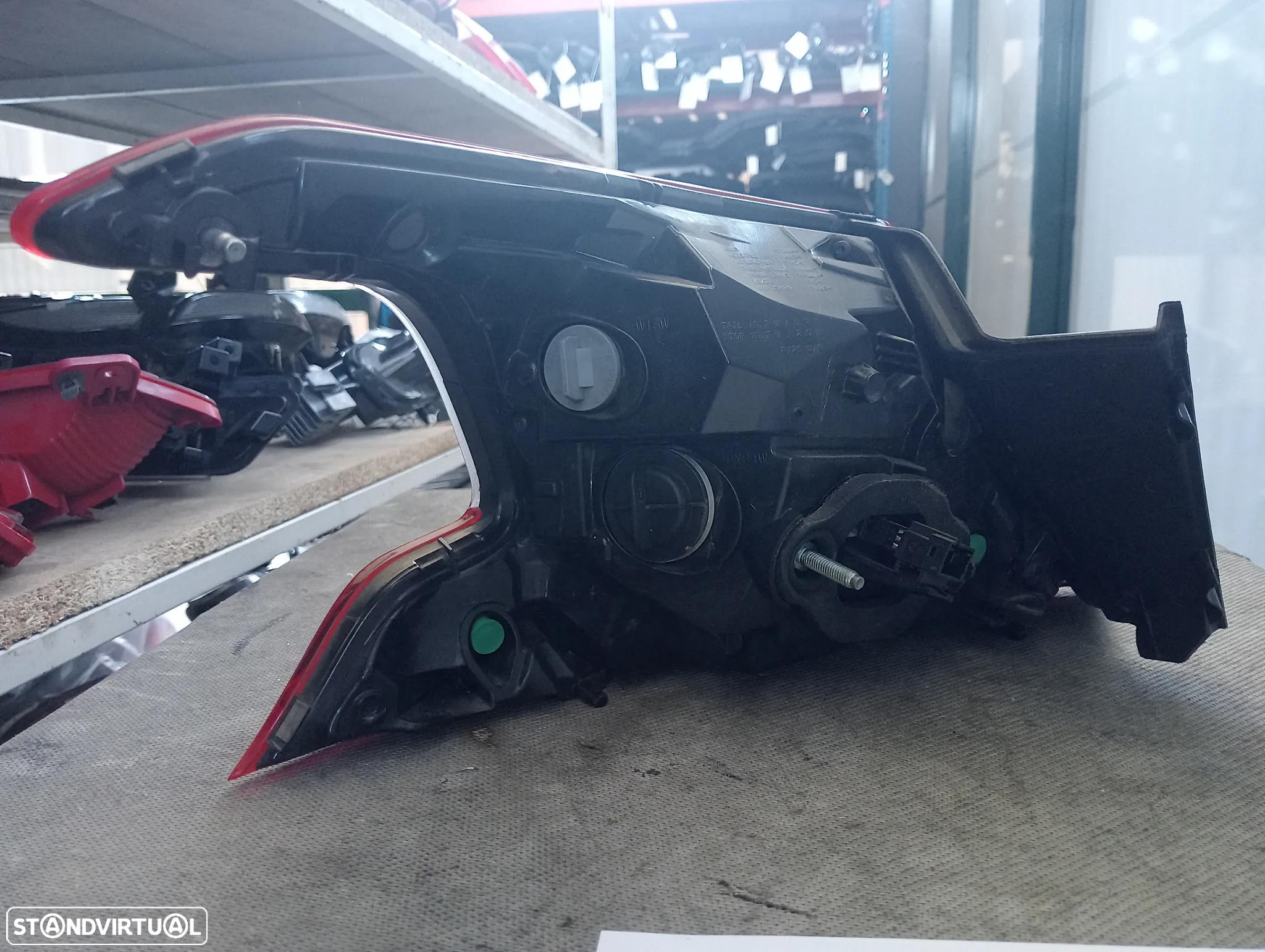 Farolim stop painel direito Peugeot 308 II / 9823728580 - 2