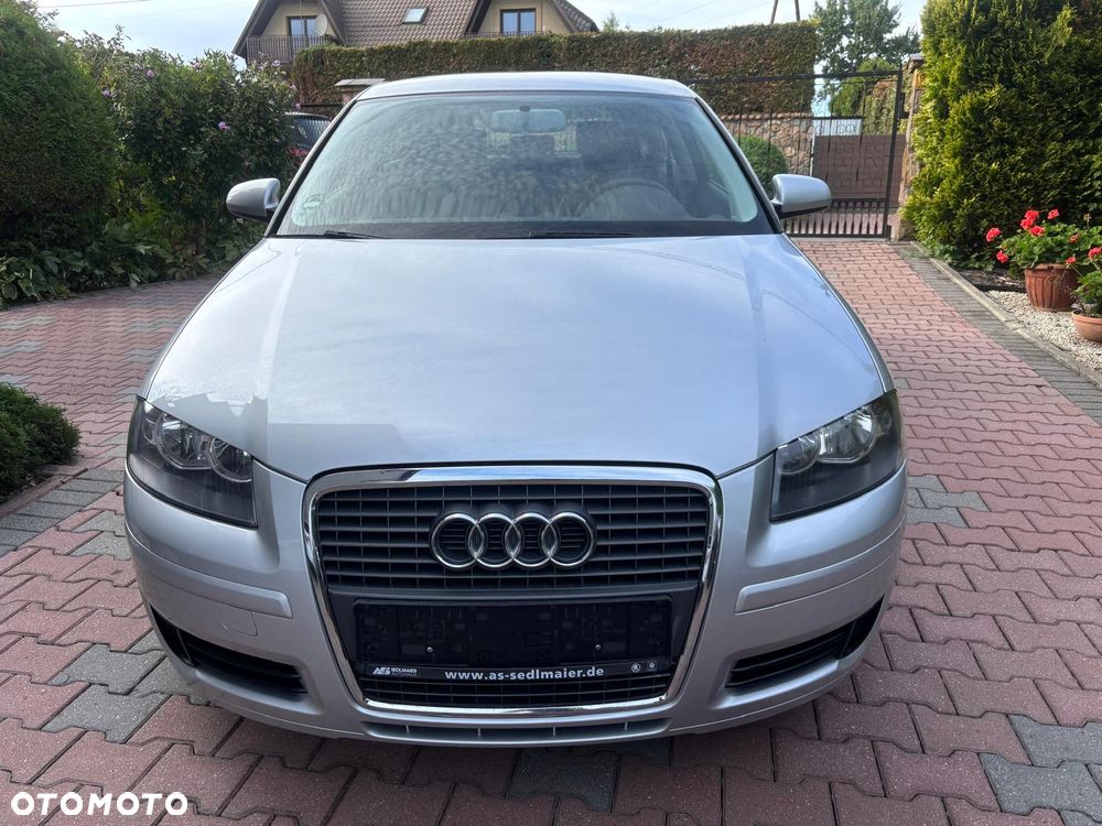 Audi A3 3-drzwiowe 1.6 Ambition - 23