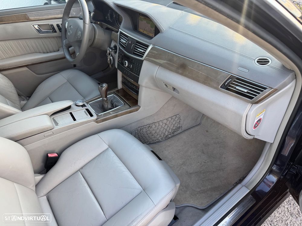 Mercedes-Benz E 200 CGI Elegance BlueEfficiency - 36