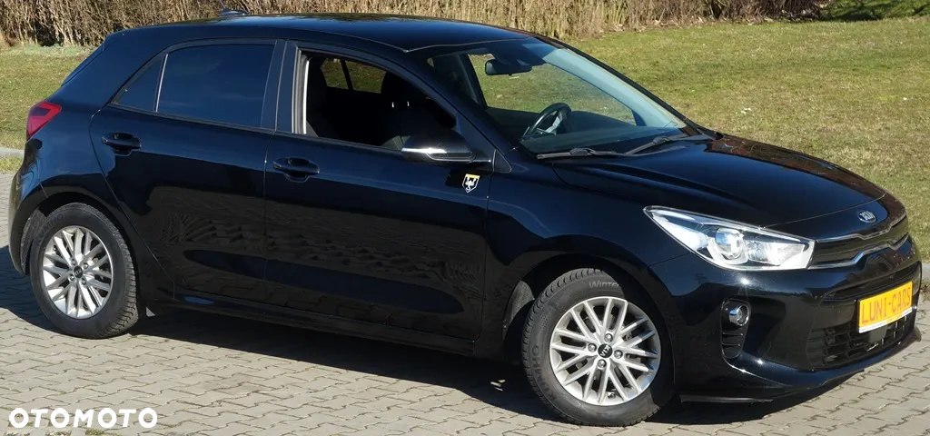 Kia Rio - 4