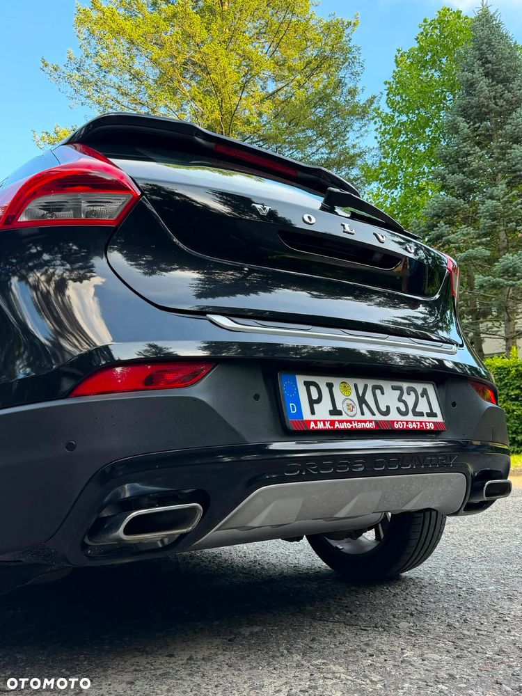 Volvo V40 Cross Country - 31