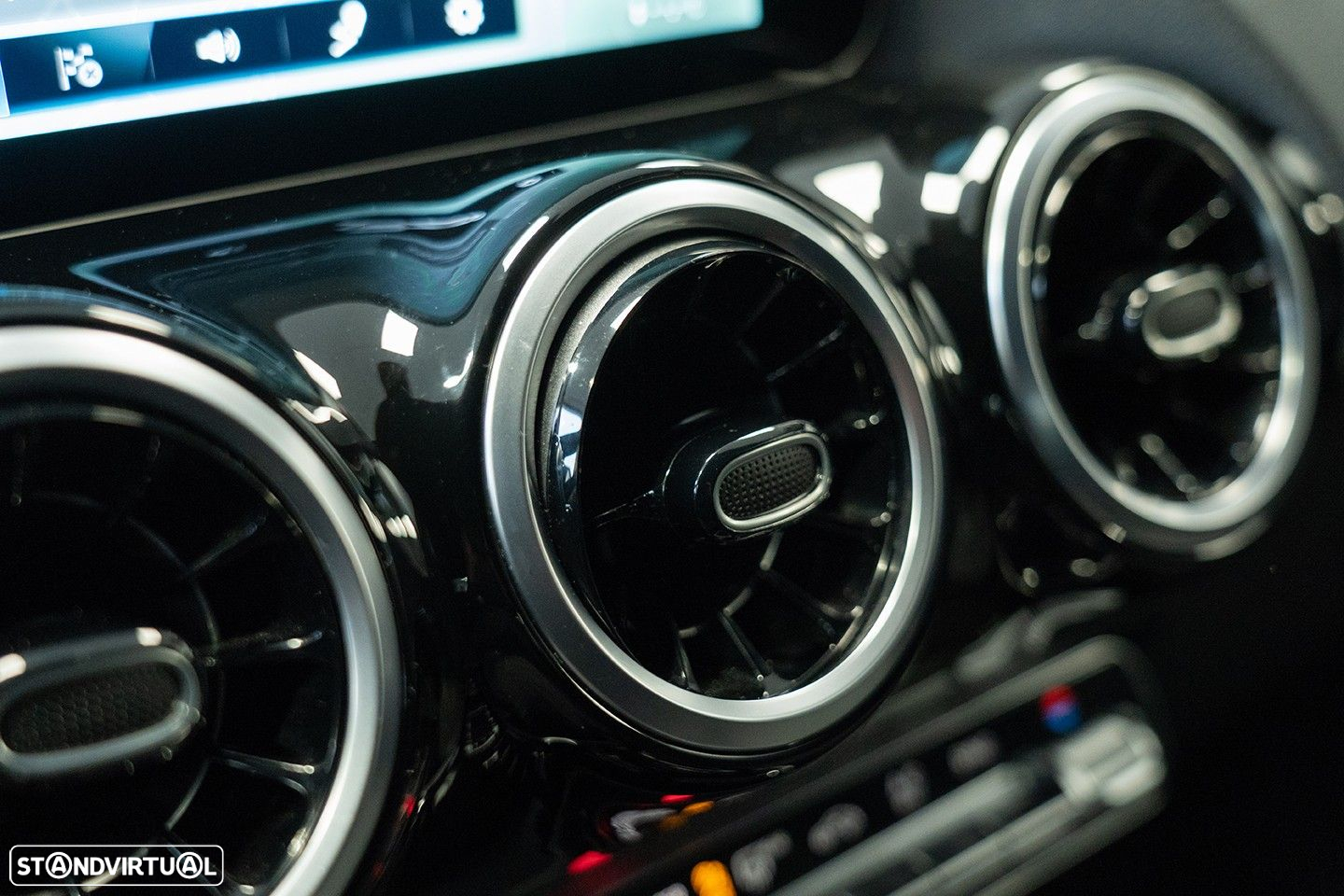 Mercedes-Benz GLA 180 d AMG Line - 36