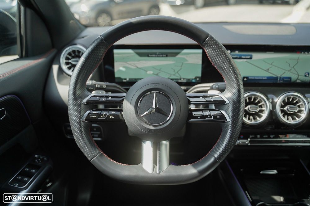 Mercedes-Benz GLA 250 e AMG Line - 20