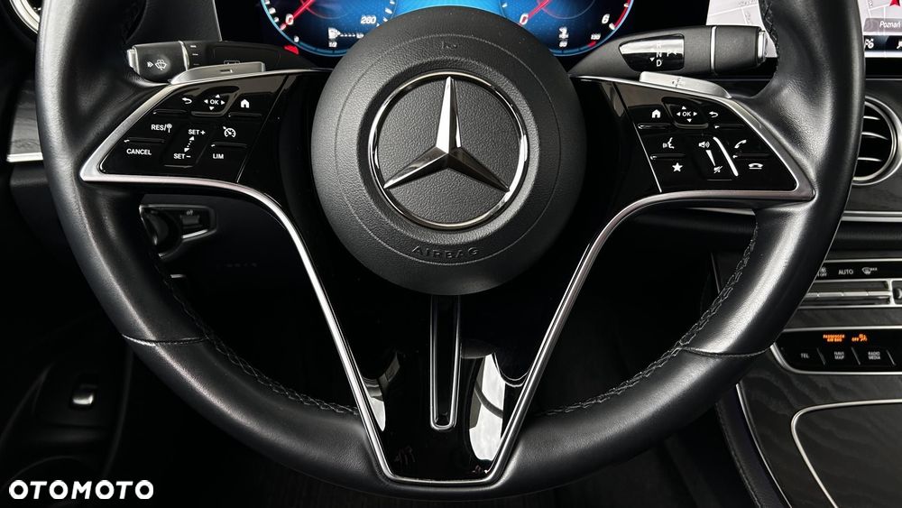 Mercedes-Benz Klasa E - 16