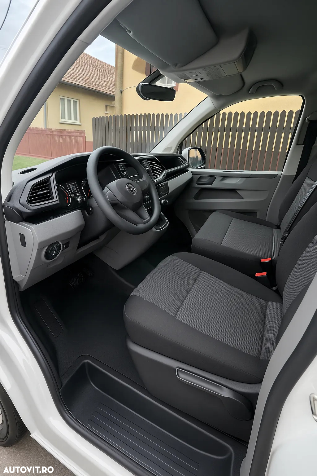 Volkswagen Transporter - 4