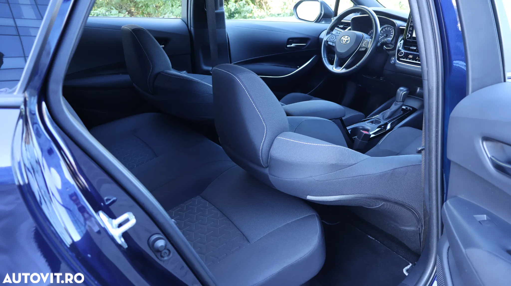 Toyota Corolla 1.8 Hybrid Touring Sports Business Edition - 14