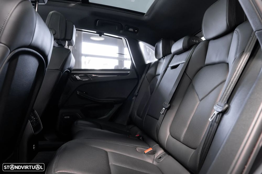 Porsche Macan Standard - 11