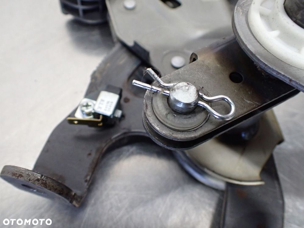 DŹWIGNIA RĘCZNEGO HAMULCA KIA CEED - 4