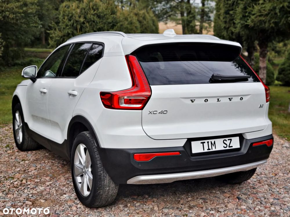 Volvo XC 40 B3 B DKG Essential - 13