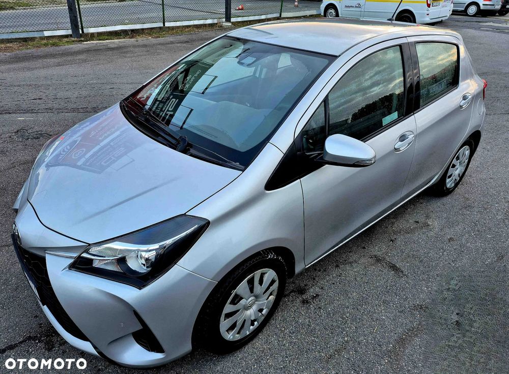 Toyota Yaris - 1