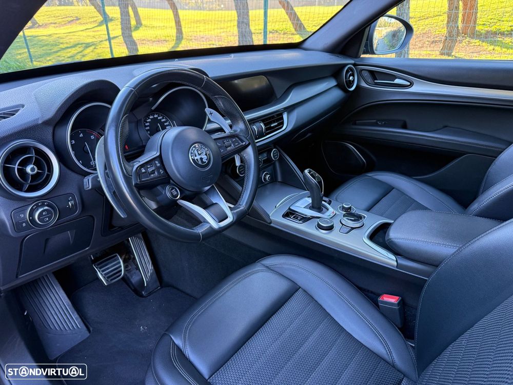 Alfa Romeo Stelvio 2.2 D Sprint Q4 AT8 - 34