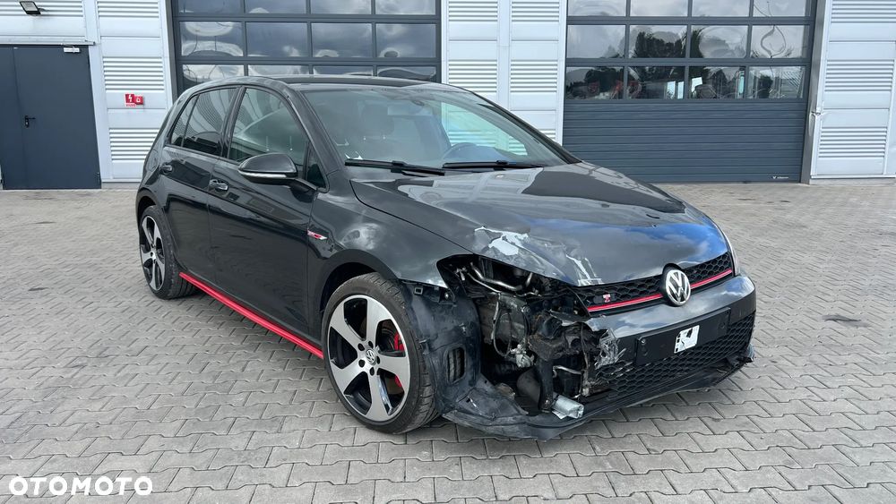 Volkswagen Golf VII 2.0 TSI BMT GTI Performance - 2