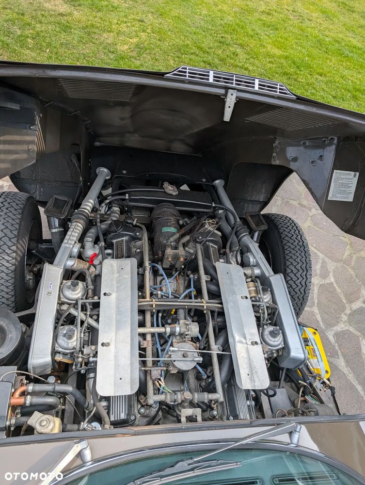 Jaguar E-Type - 8