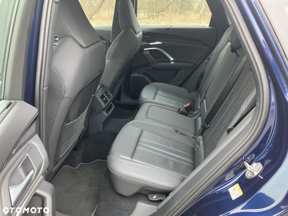 Audi Q5 Sportback - 25