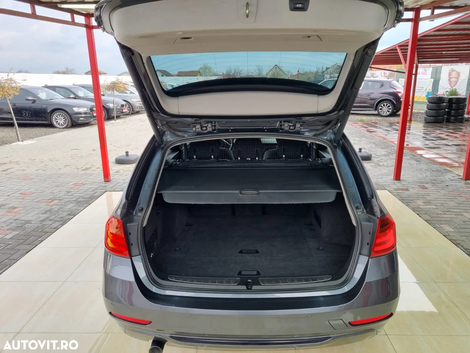 BMW Seria 3 318d - 34