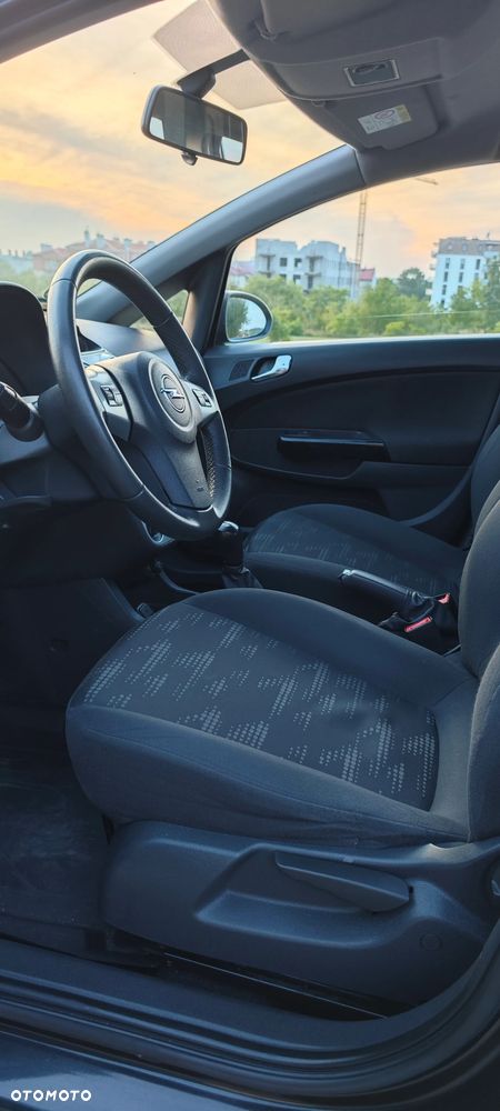 Opel Corsa - 9