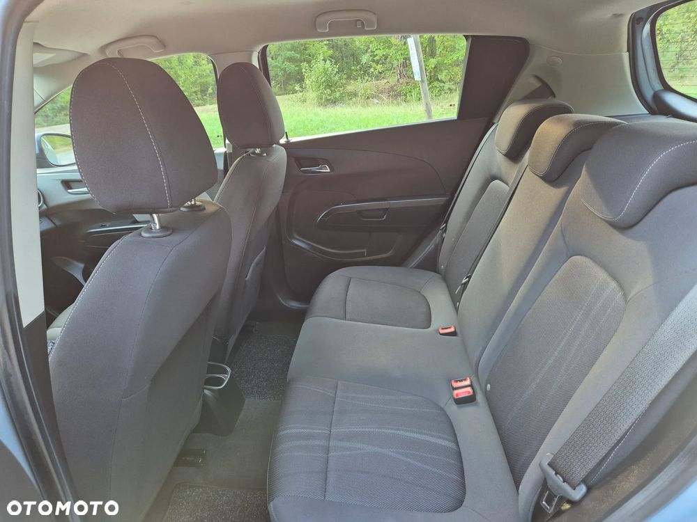 Chevrolet Aveo 1.6 LTZ - 20