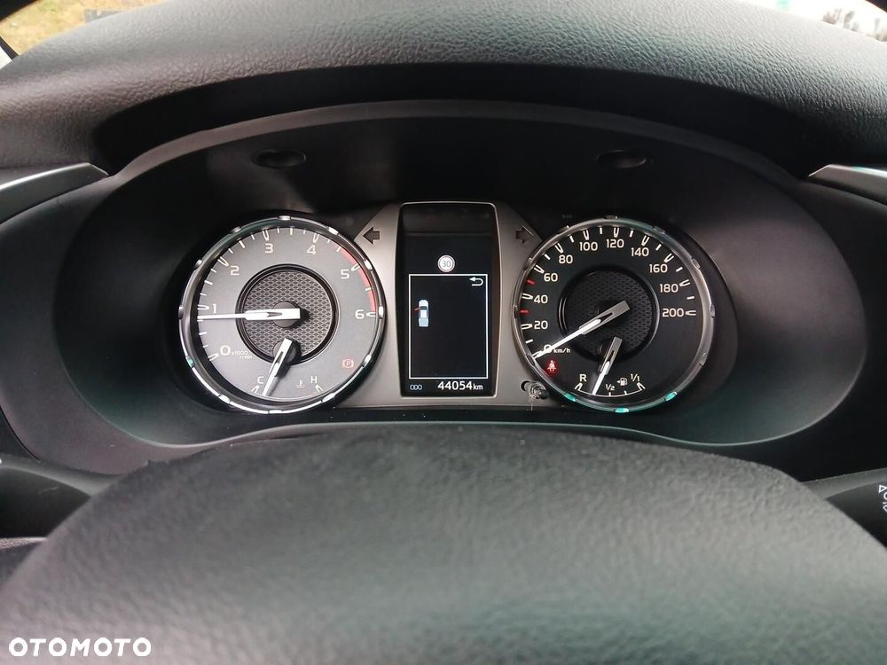 Toyota Hilux 2.8 D-4D Double Cab SR5 4x4 - 29