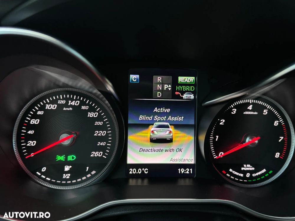 Mercedes-Benz C - 24