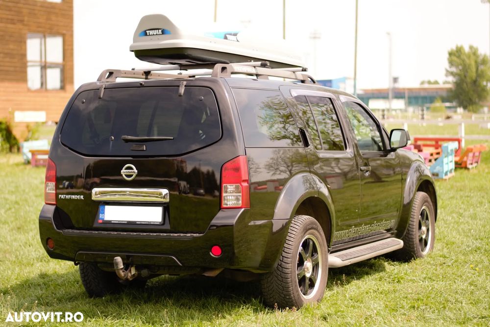 Nissan Pathfinder - 6