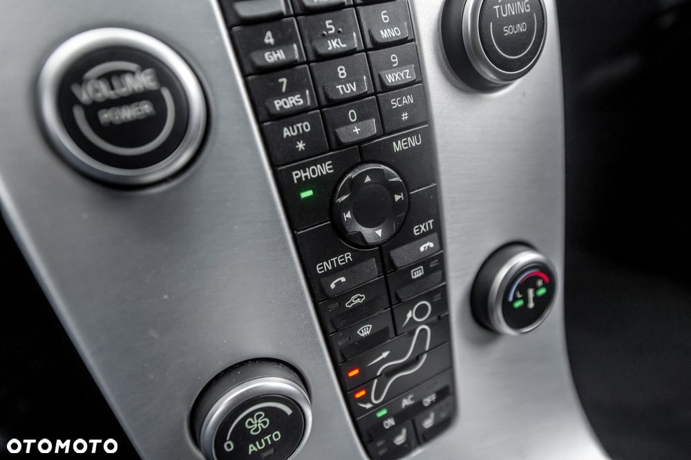 Volvo V50 DPF D4 Geartronic Summum - 28