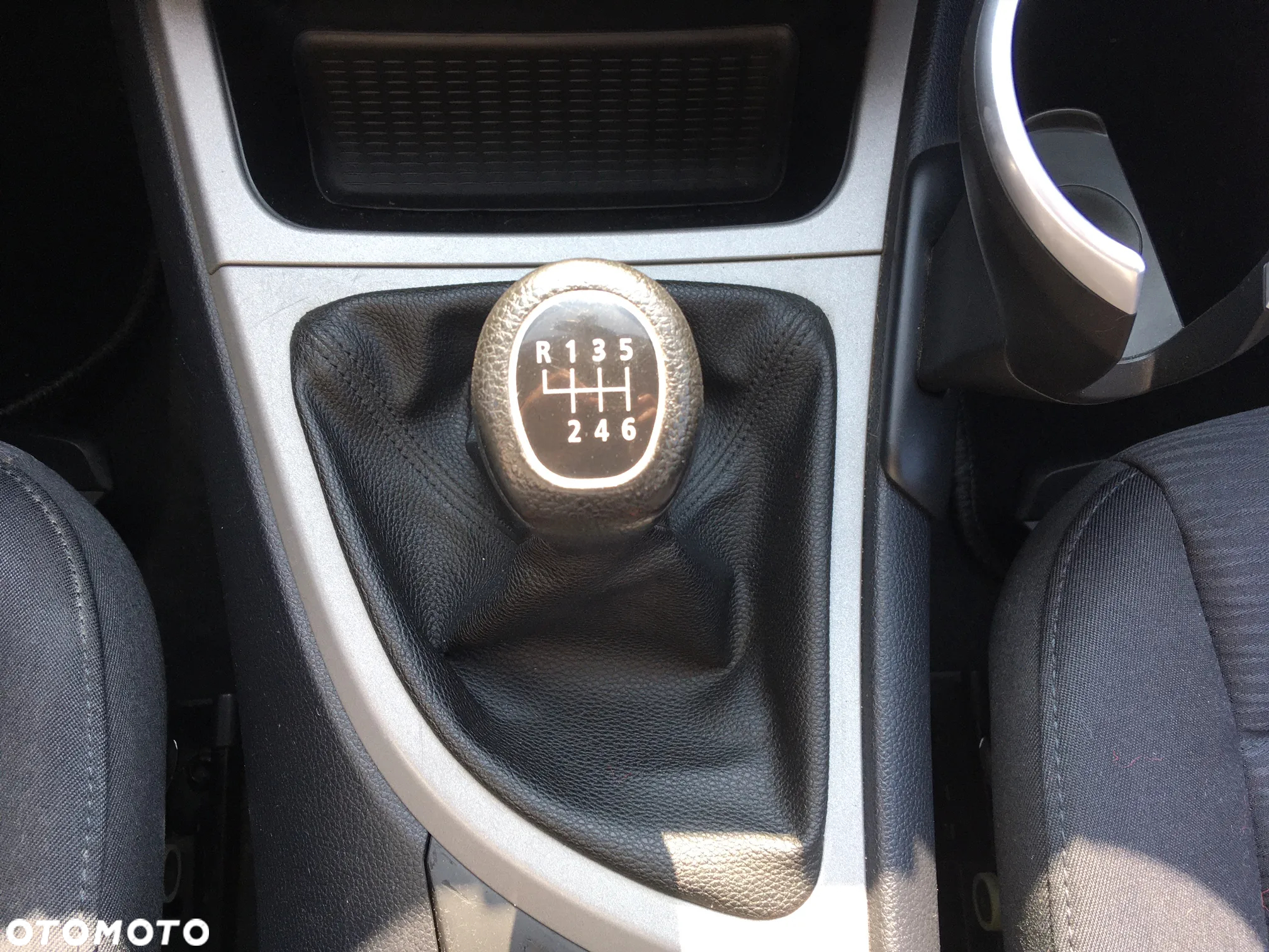 BMW Seria 1 118i - 13