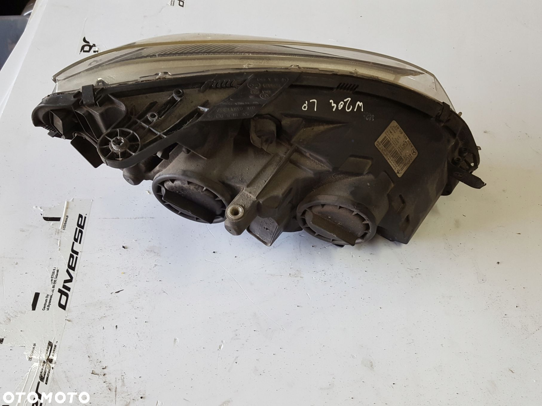 MERCEDES C W204 07-11r LAMPA LEWA PRZÓD ANGLIK - 4