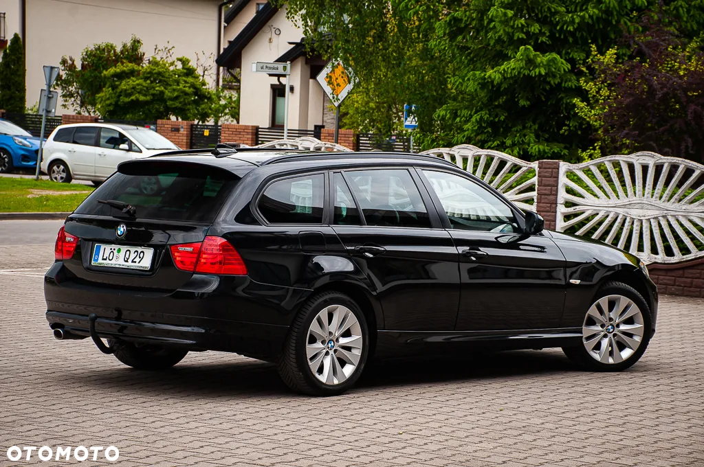 BMW Seria 3 320d xDrive DPF Touring Edition Fleet Exclusive - 3