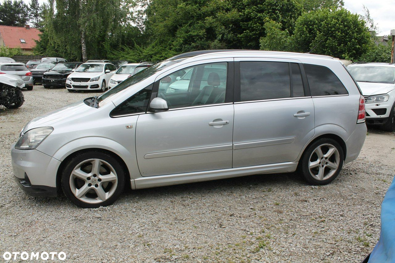 Opel Zafira - 4