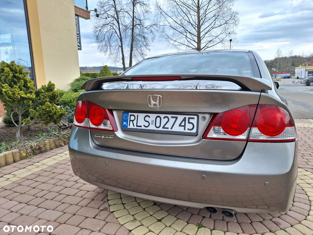 Honda Civic 1.8 Comfort - 4