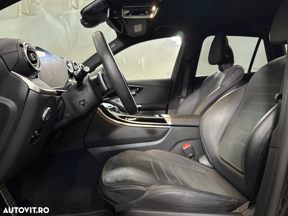Mercedes-Benz GLC 220 d 4MATIC MHEV - 24