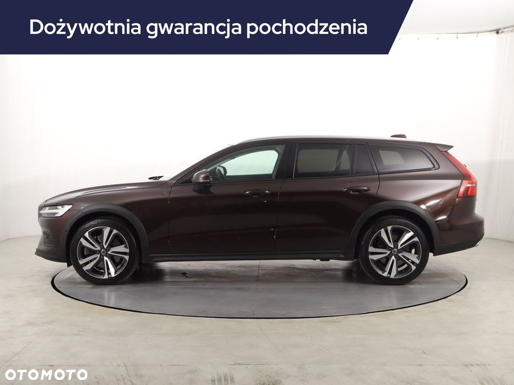 Volvo V60 Cross Country - 4