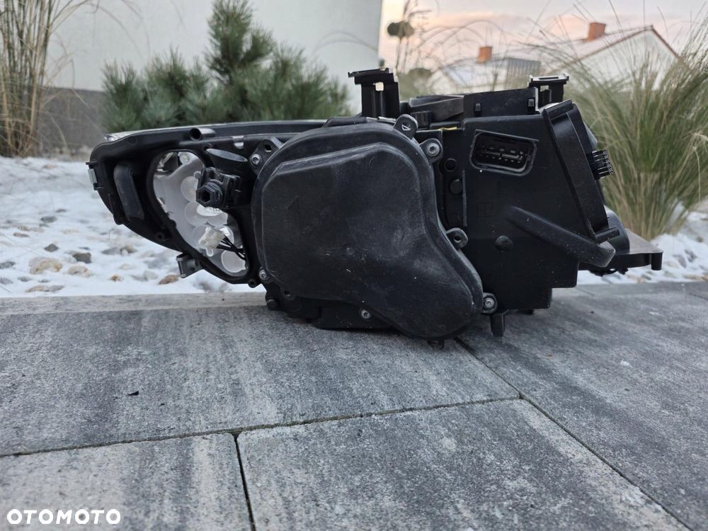 BMW 3 E92 E93 LIFT LCI Lampa lewa przód Bi Xenon Led 7273203-05 - 9