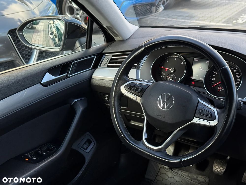 Volkswagen Passat 2.0 TDI EVO Business - 10
