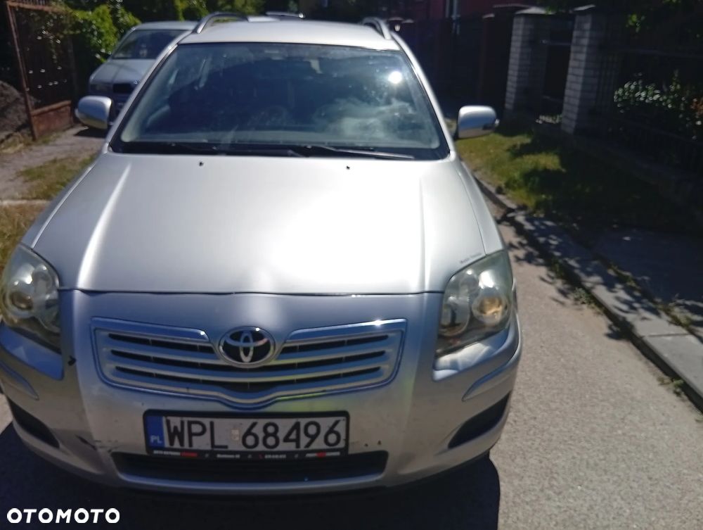 Toyota Avensis 2.0 D-4D - 1