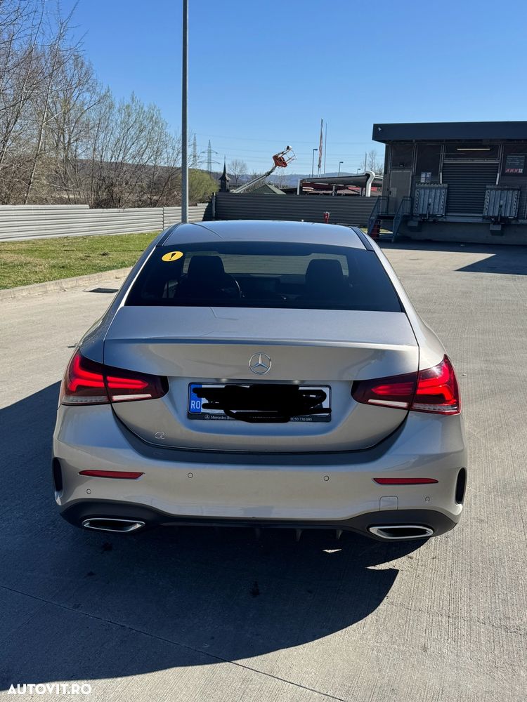 Mercedes-Benz A 180 d 7G-DCT AMG Line - 11