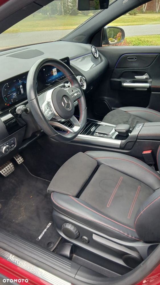 Mercedes-Benz GLA - 19
