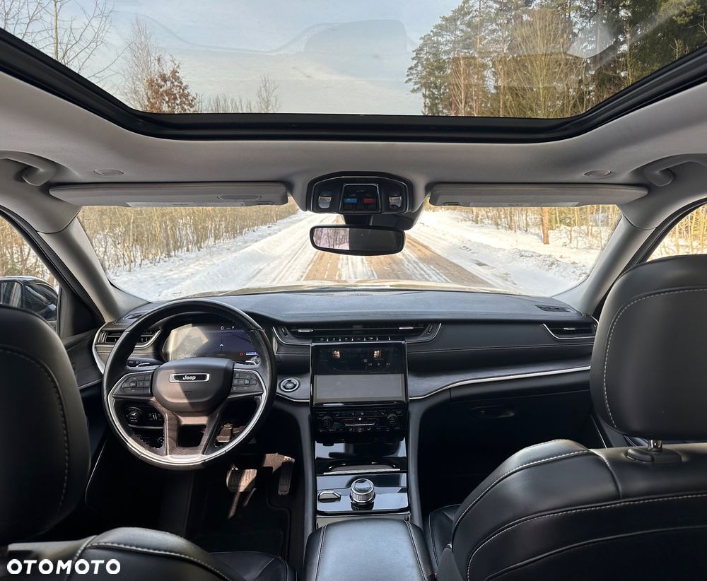 Jeep Grand Cherokee - 19