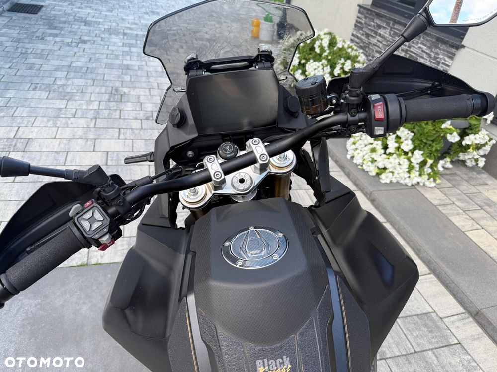 VOGE 900DSX - 12
